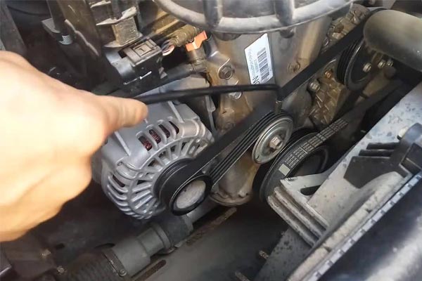 六枝特转速传感器的工作原理是什么？